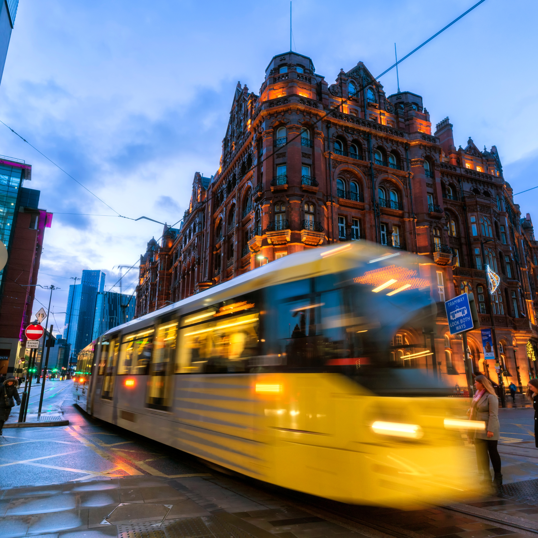 How to Open a Cleaning Company in Manchester